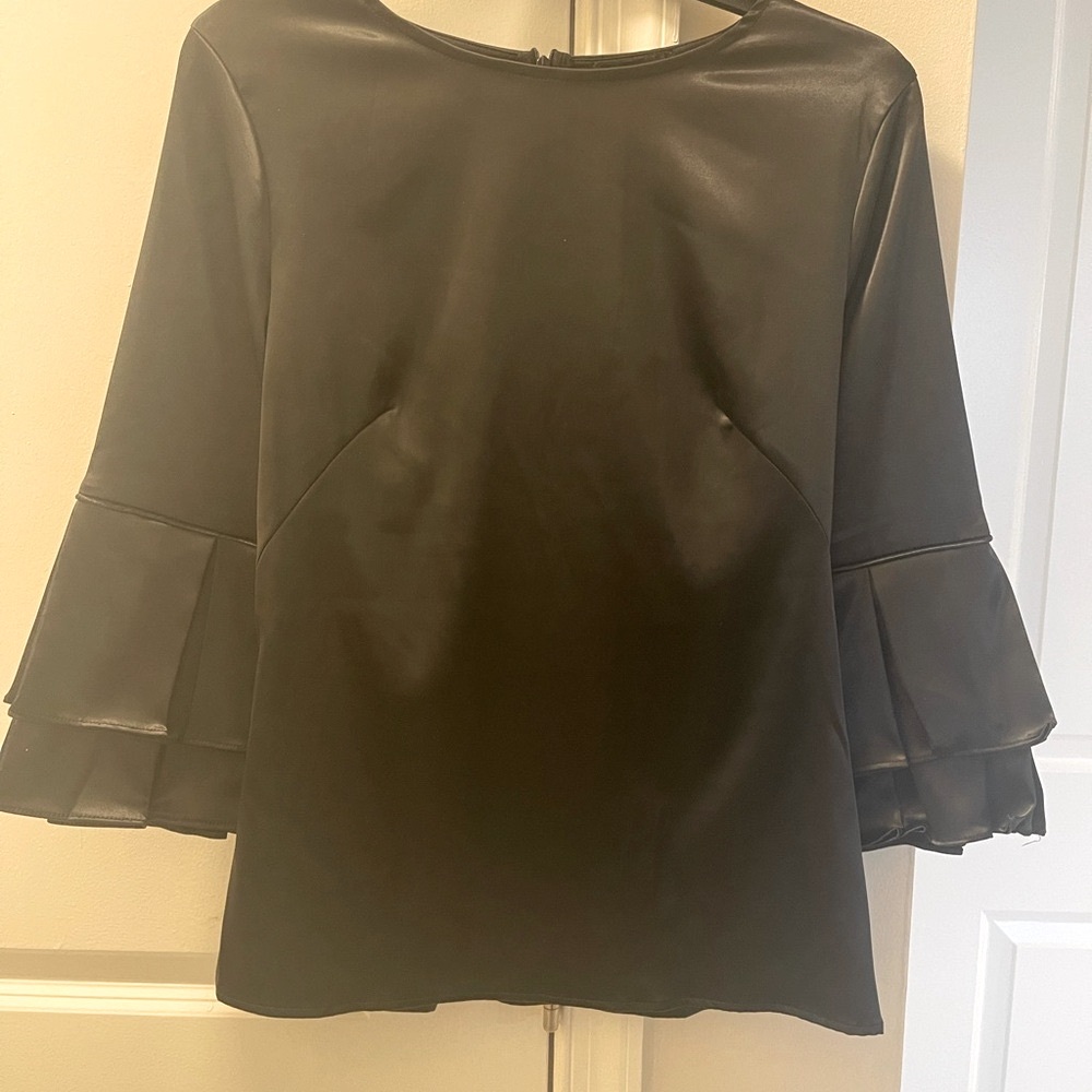 Elegant Black Women's Top with Pleated Flared Sleeves